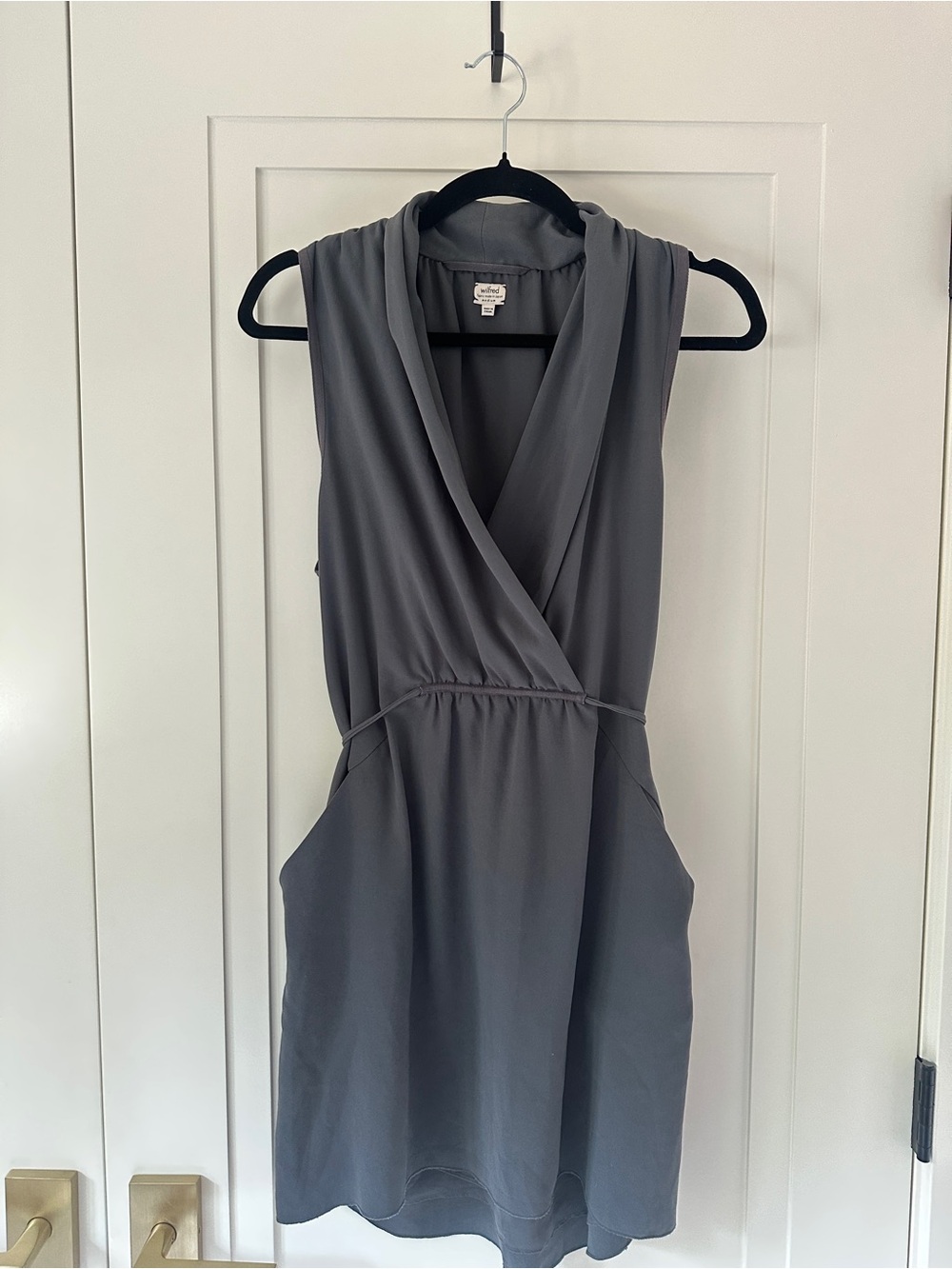 Wilfred Sleeveless Wrap Dress with Pockets | Medium - Picture 1 of 5